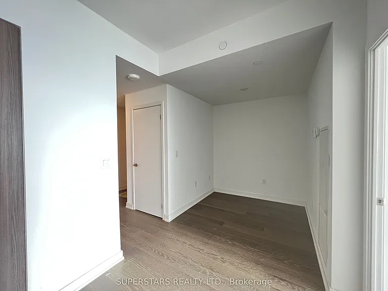 11 Wellesley St W #5806 — Photo 15