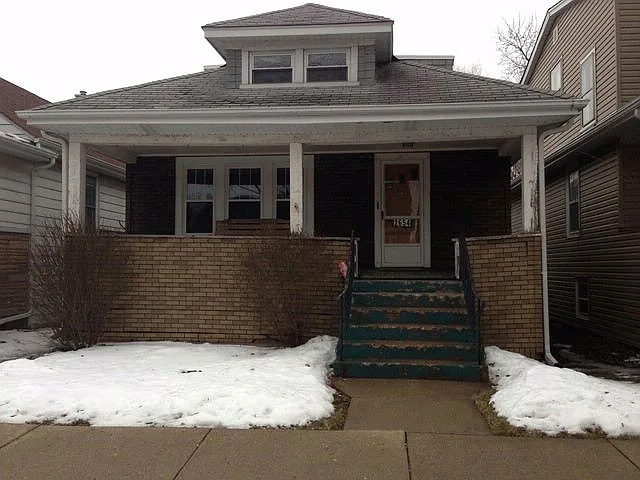 2654 N Rutherford Ave photo 1