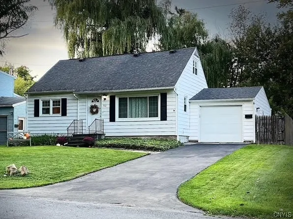 322 Inwood Dr, Syracuse, NY 13219