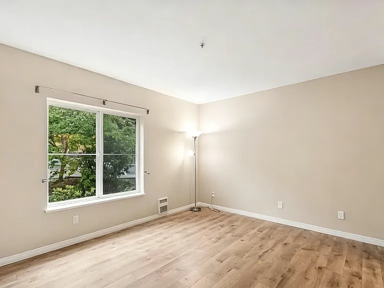 12439 NE Totem Lake Way #114 — Photo 11