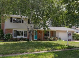935 Boswell Ln, Kalamazoo, MI 49006