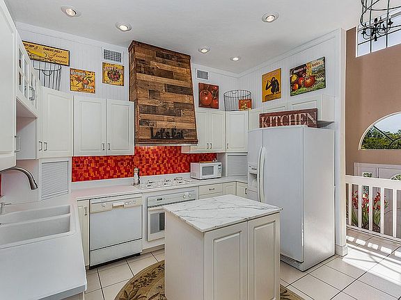 5th image of 2920 Buttonwood Key Ct