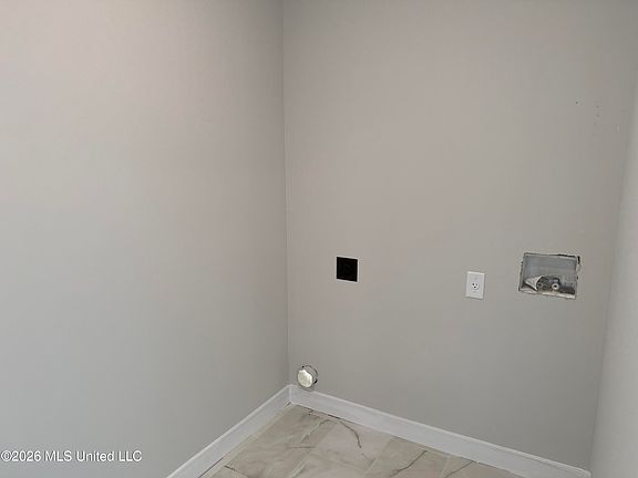 5th image of 7857 Mary Payton Dr