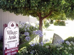 1253 Pollasky Ave, Clovis, CA 93612