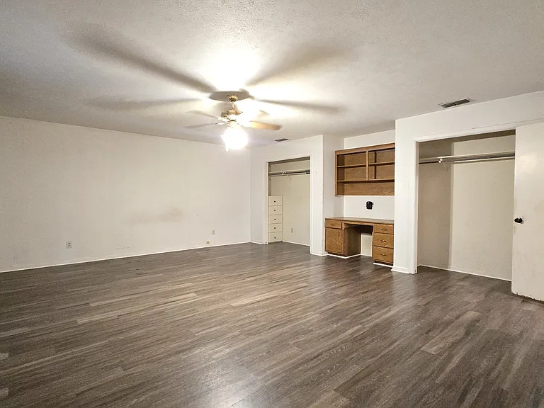 1514 State Highway 155 N — Photo 18