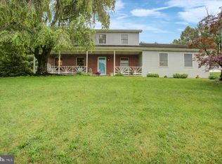 7417 Moyer Rd, Harrisburg, PA 17112