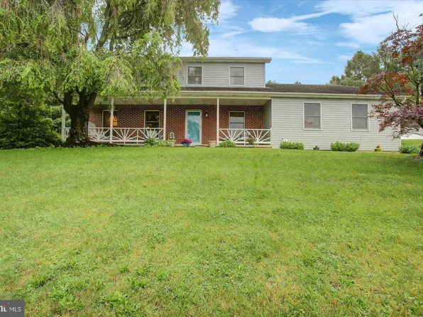 7417 Moyer Rd, Harrisburg, PA 17112