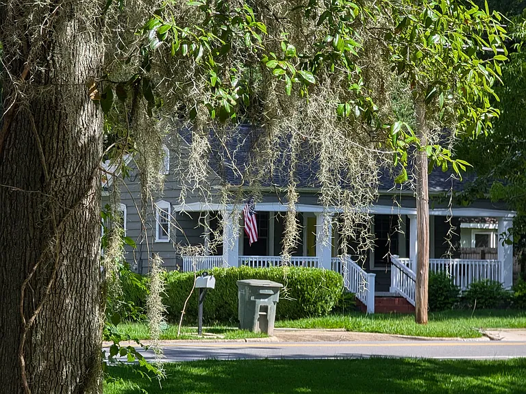 805 E Clay St — Photo 28