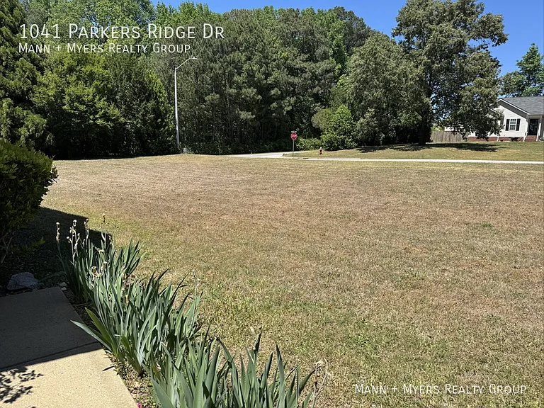 1041 Parkers Ridge Dr — Photo 33