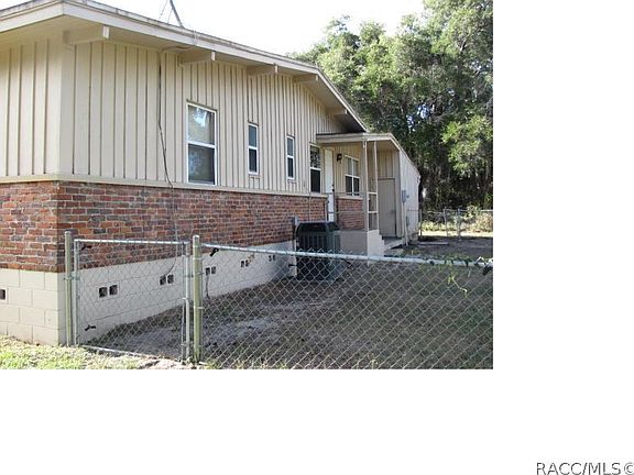 2nd image of 777 SE 9th Cir N
