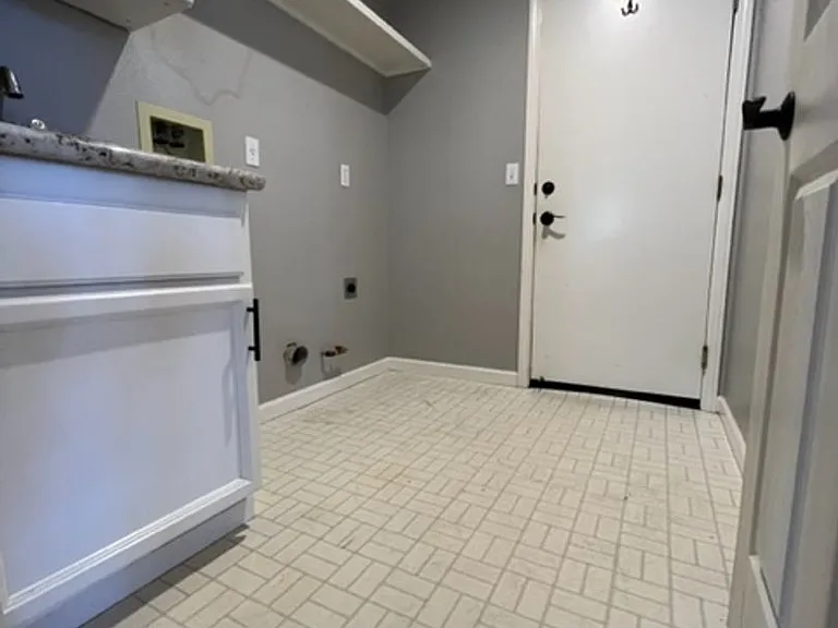 20 Flagstone Ct — Photo 23