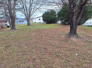 35 Dodd Ave, Petersburg, WV 26847