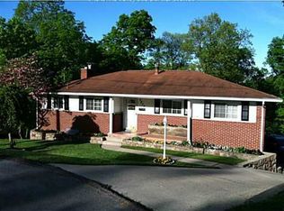 1256 Ridge Dr, South Charleston, WV 25309