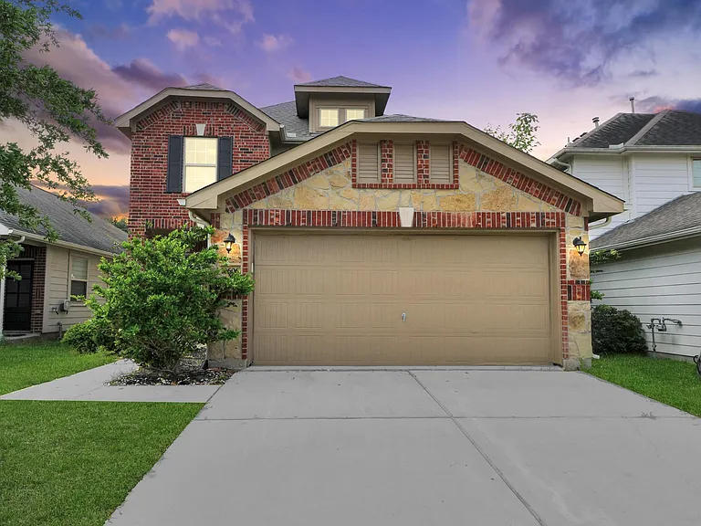 10606 Sun River Falls Dr — Photo 1