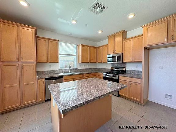 4th image of 8711 Nakota Way