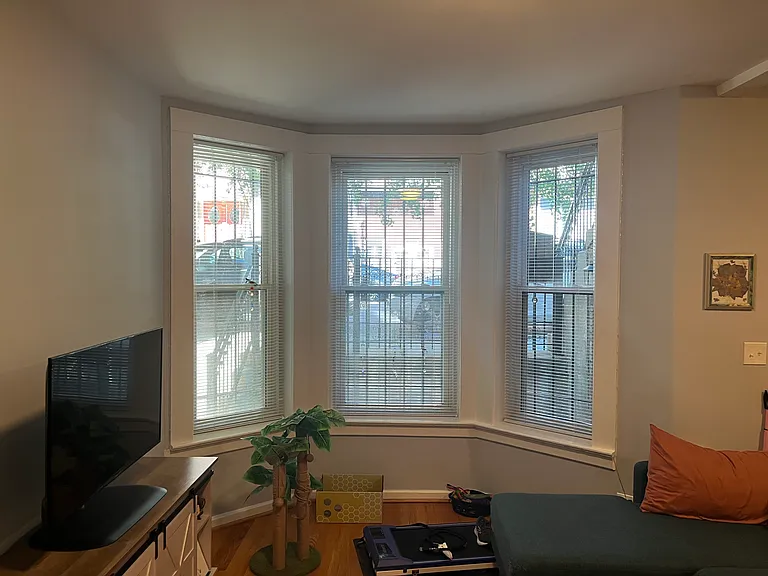 1227 N Cleaver St #GF — Photo 6
