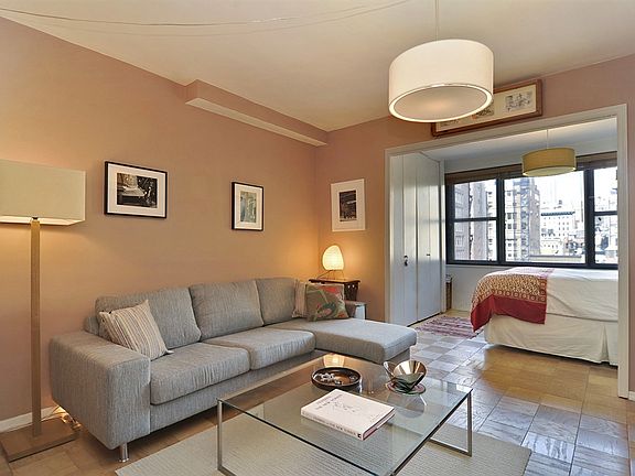 3rd image of 7 E 14th St APT 1404