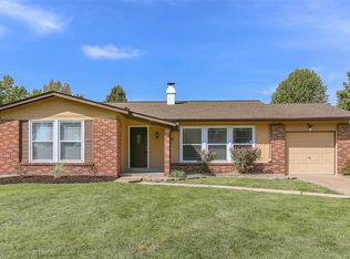 4 Colonial Ct, Florissant, MO