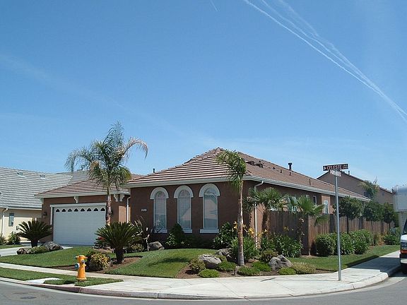 House at angle on Corner