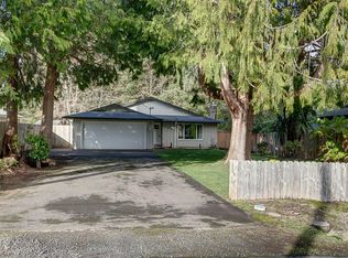 207 SW South Point St, Depoe Bay, OR 97341