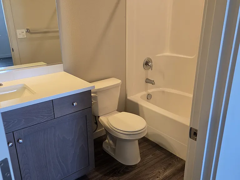 213 Merrick Ave — Photo 9