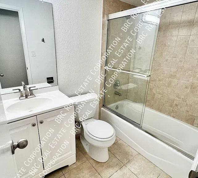 591 W Prentice Ave #203 — Photo 8