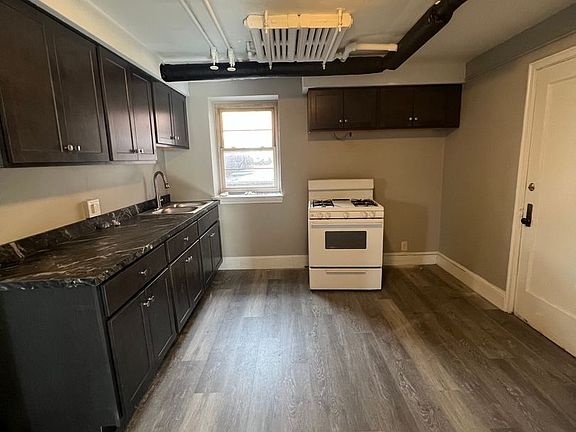 3rd image of 25 N Franklin St APT 10