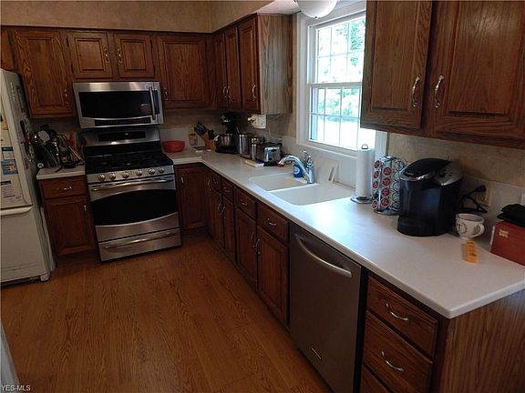 3rd image of 4489 Plumwood Ct