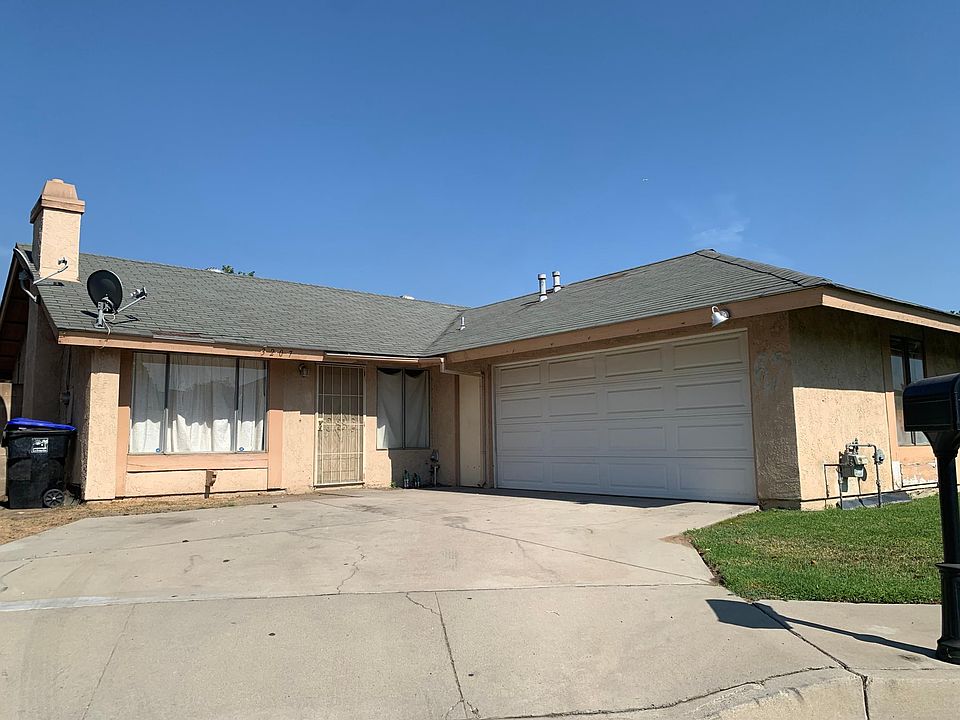 1st image of 3207 N Edgemont Ct