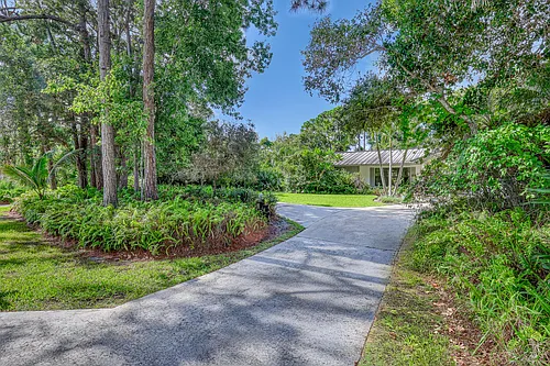5548 Shirley Dr Photo 1