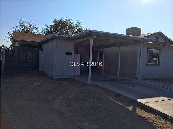 3rd image of 4695 Sun Valley Dr