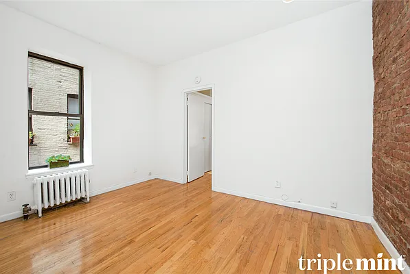 Rented by Triplemint | media 18