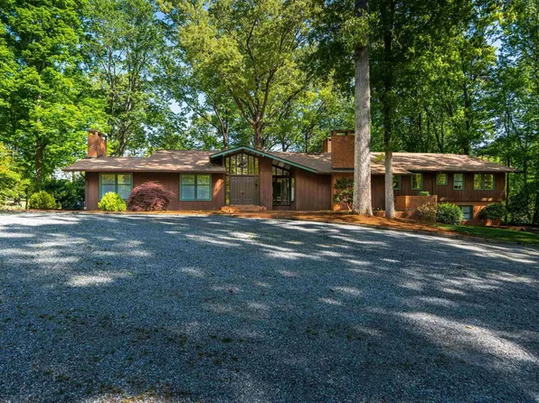 205 Hooper Creek Rd, Tryon, NC 28782