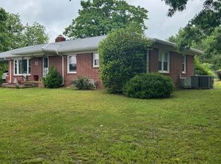 208 Oakdale Rd, Camden, TN 38320