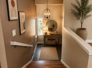 11425 NE 117th St #44, Kirkland, WA 98034