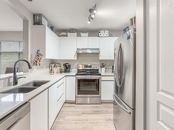 5th image of 8220 Jones Rd #216