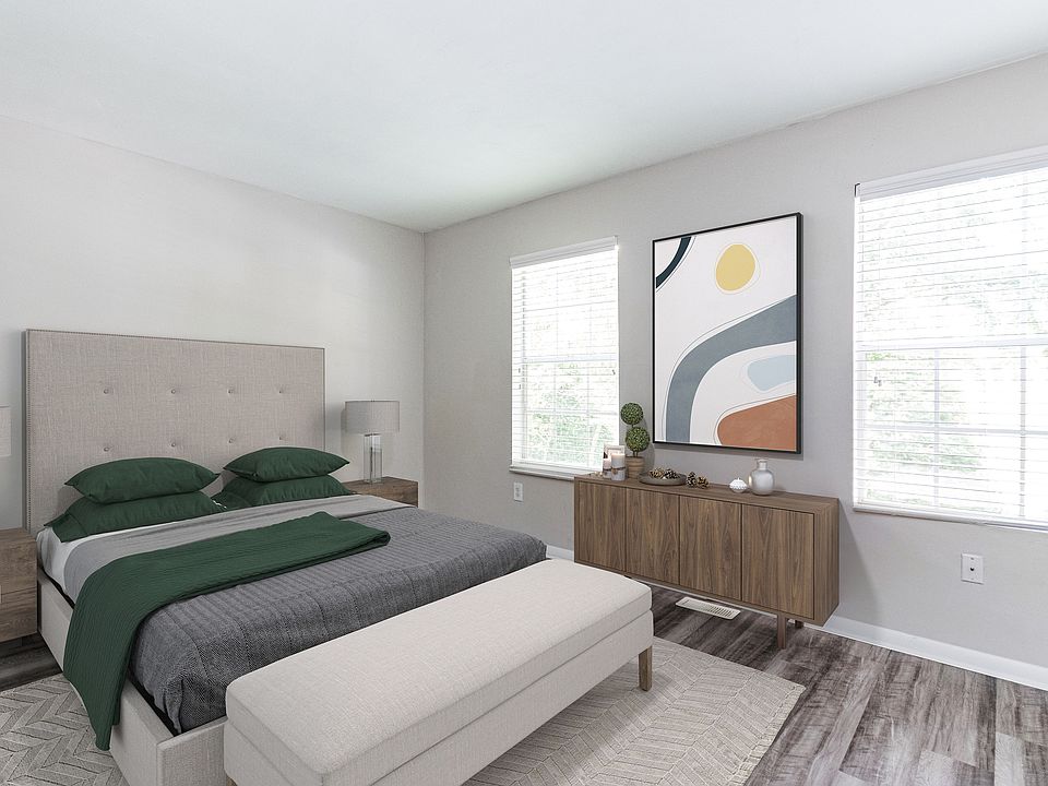 Revised bedroom photo 3