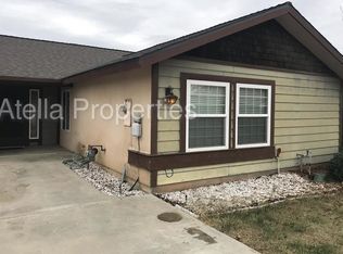 541 S 19th Ave, Lemoore, CA 93245