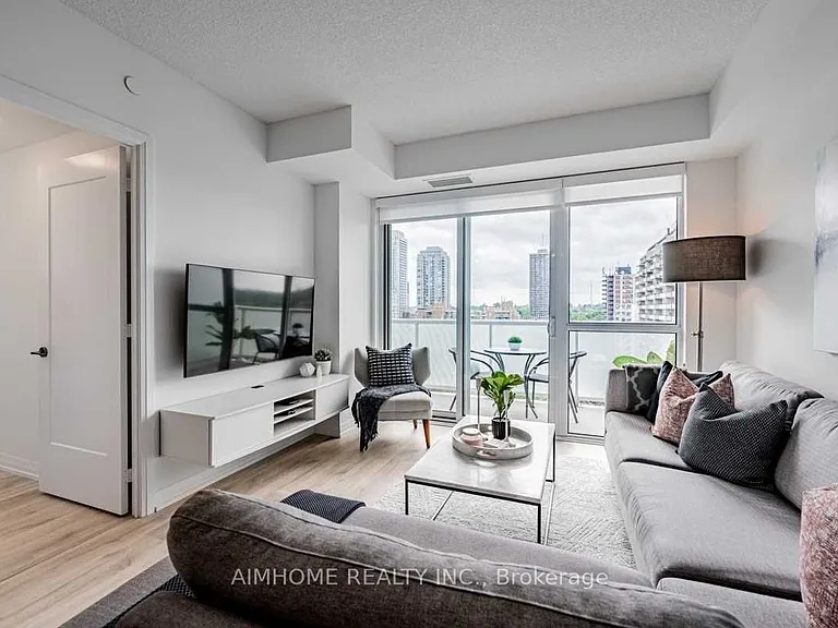 101 Erskine Ave #910 — Photo 3