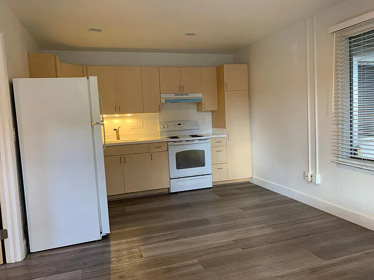 910 Piikoi St #3 — Photo 2
