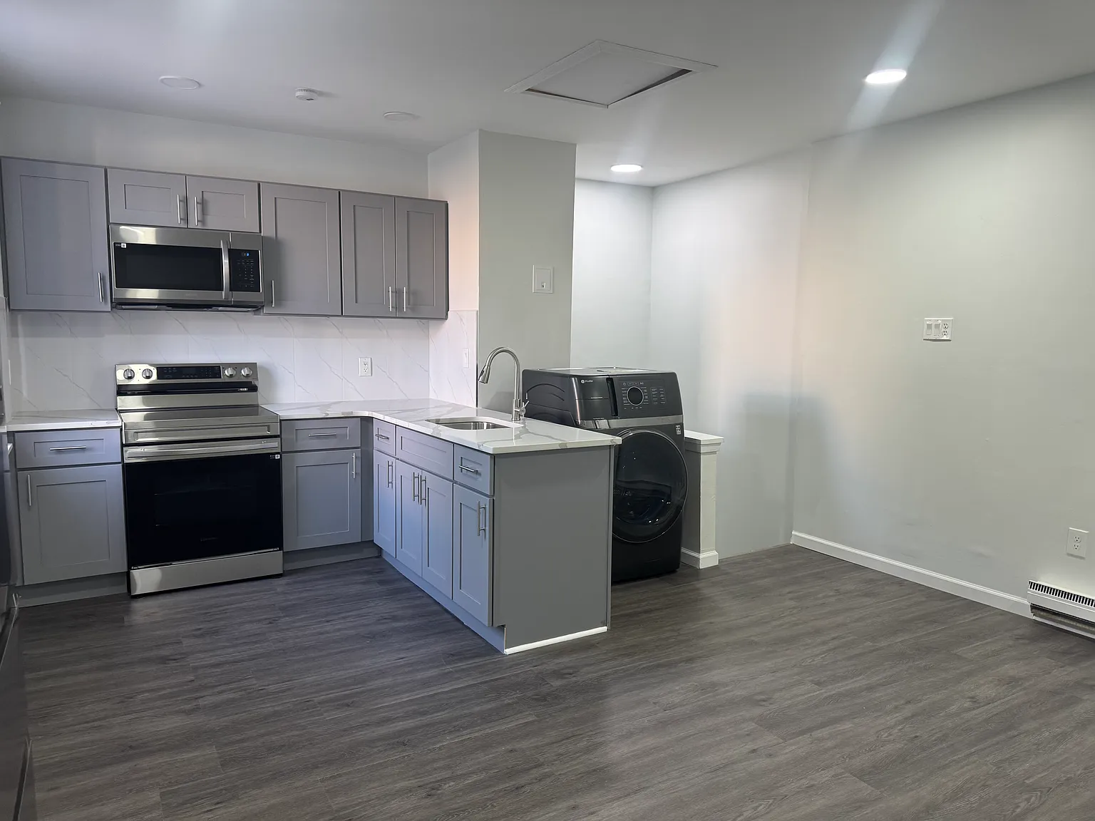 1 bed, 600 sqft, $1,100 — Photo 1