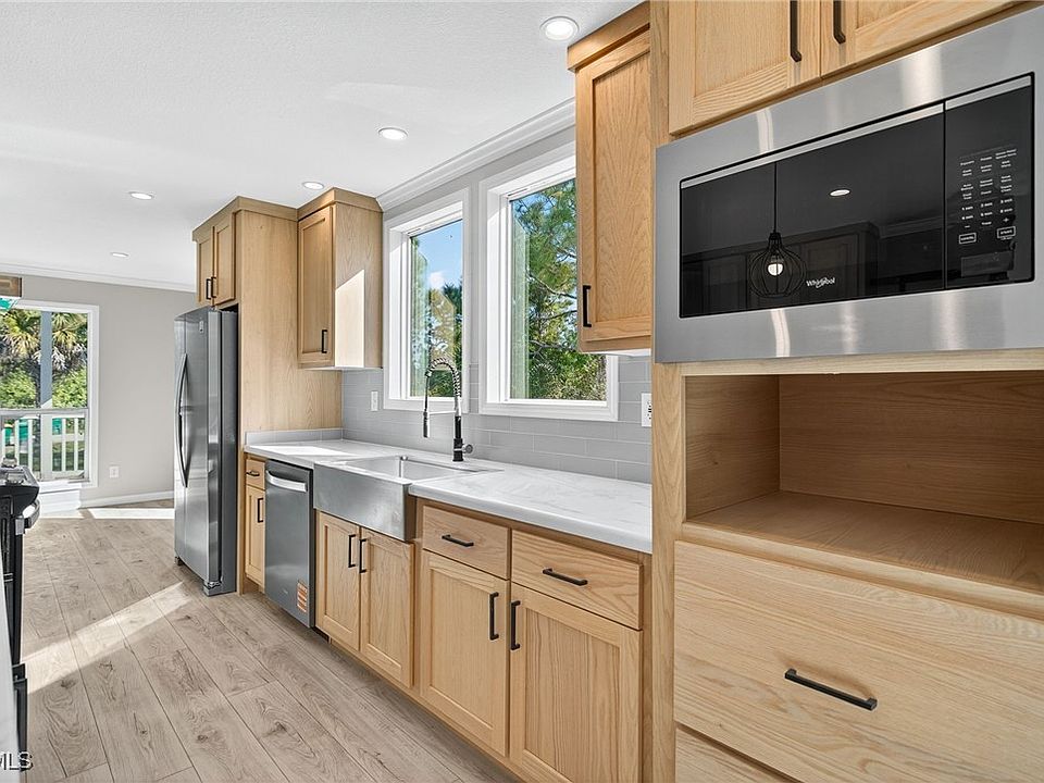 7347 Acorn Blvd, Punta Gorda, FL 33982 | MLS #2026002634 | Zillow