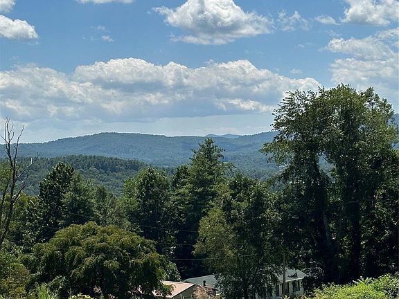 5th image of 777 Overlook Dr