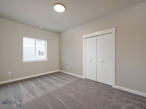 3rd image of 1505 Pistolero Way