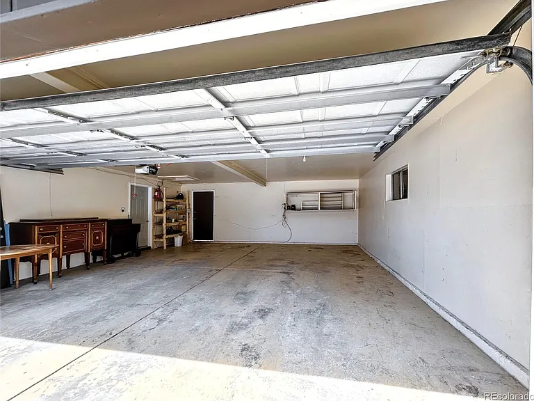 5960 S Logan Ct — Photo 31