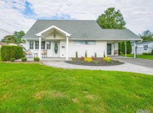 2457 Westley Rd, Westbury, NY 11590