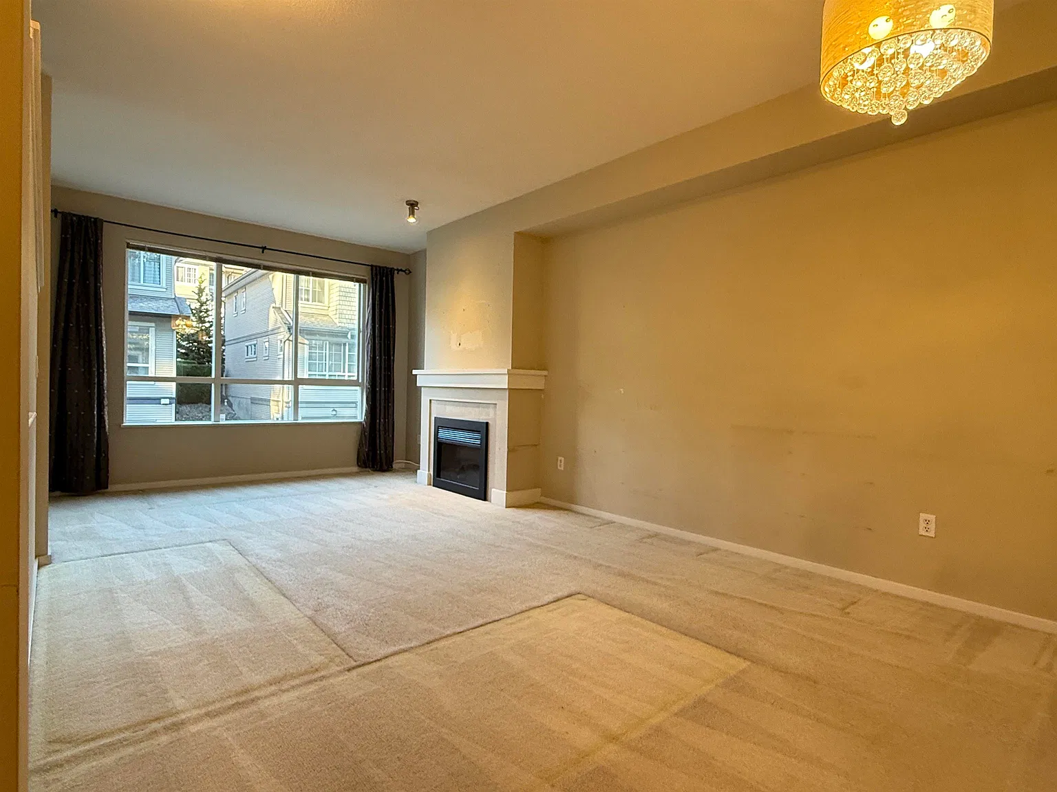 3 bed, 1315 sqft, $3,500 — Photo 3