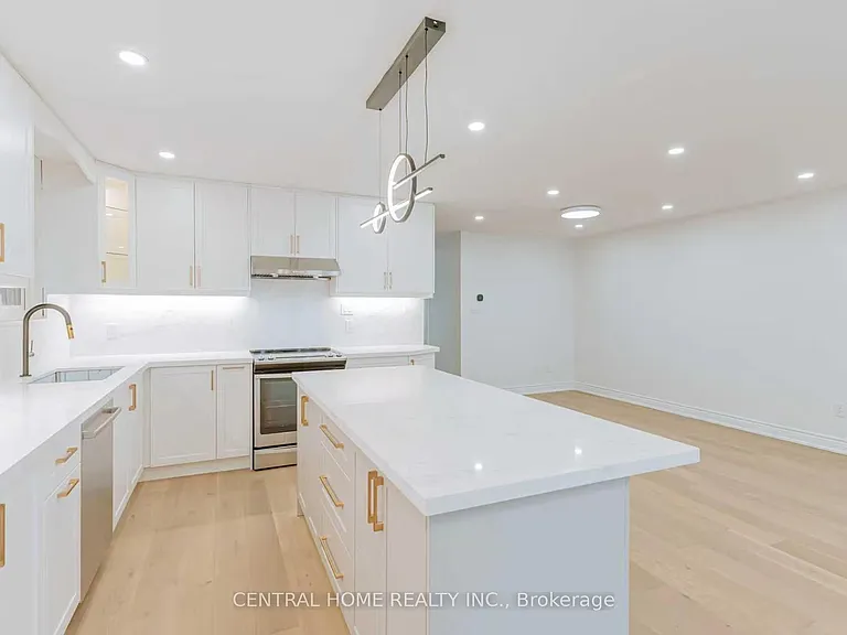 47 Sherwood Forest Dr #MAIN — Photo 12