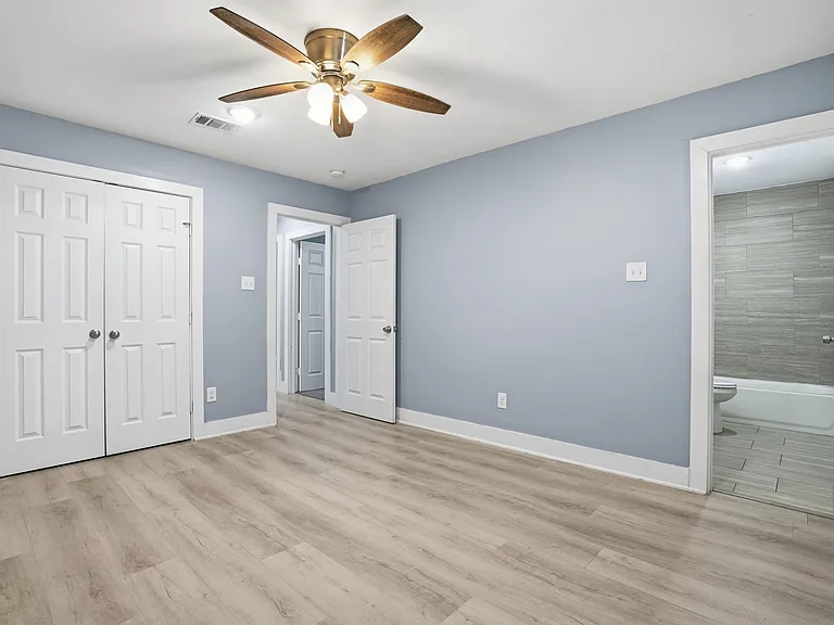 1010 Clinton Park St — Photo 14