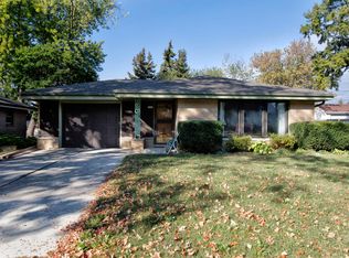 4521 S Kansas Ave, Saint Francis, WI 53235